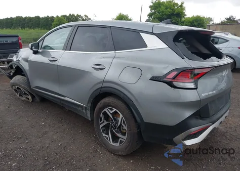 2023 Kia Sportage Lx z USA, uszkodzony, nr VIN KNDPUCAF2P7039181